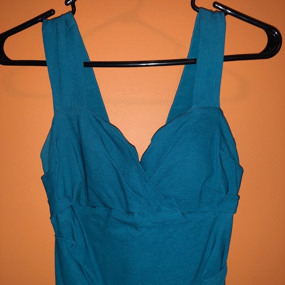 Midi Dress - perfect for wedding/cocktail event - Picture 2 of 4